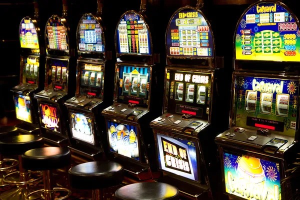 Payment method icons on densustoto slot including DANA, OVO, GoPay, QRIS, BCA, Mandiri, BRI, BNI